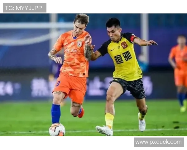 山东鲁能与广州恒大激战正酣谁能在这场巅峰对决中笑到最后 山东鲁能与广州恒大激战正酣谁能在这场巅峰对决中笑到最后